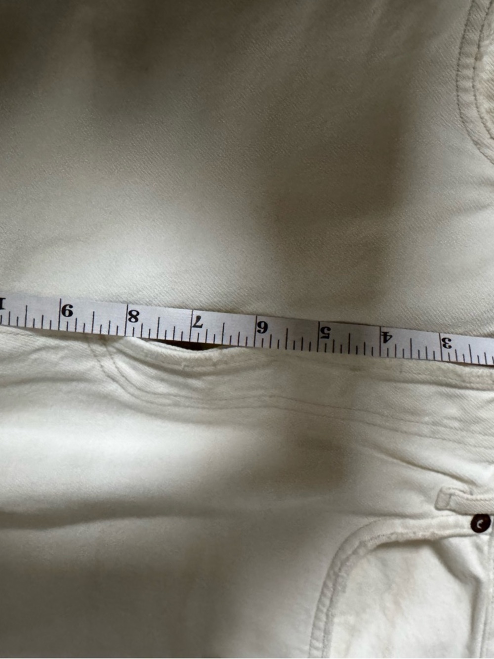 Agolde Off White Riley Distressed Cropped Jeans - Picture 9 of 11